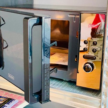 Private Studio With Free Car Parking 阿姆斯特丹 外观 照片