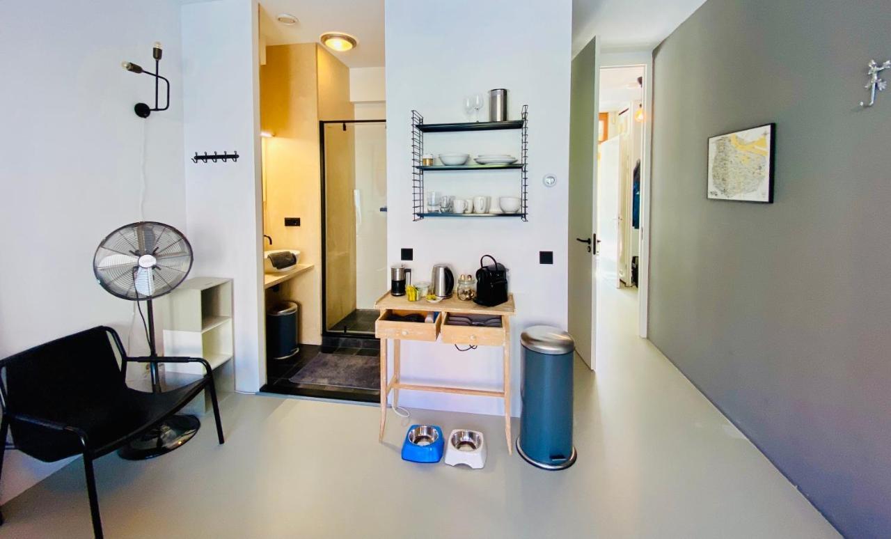 Private Studio With Free Car Parking 阿姆斯特丹 外观 照片
