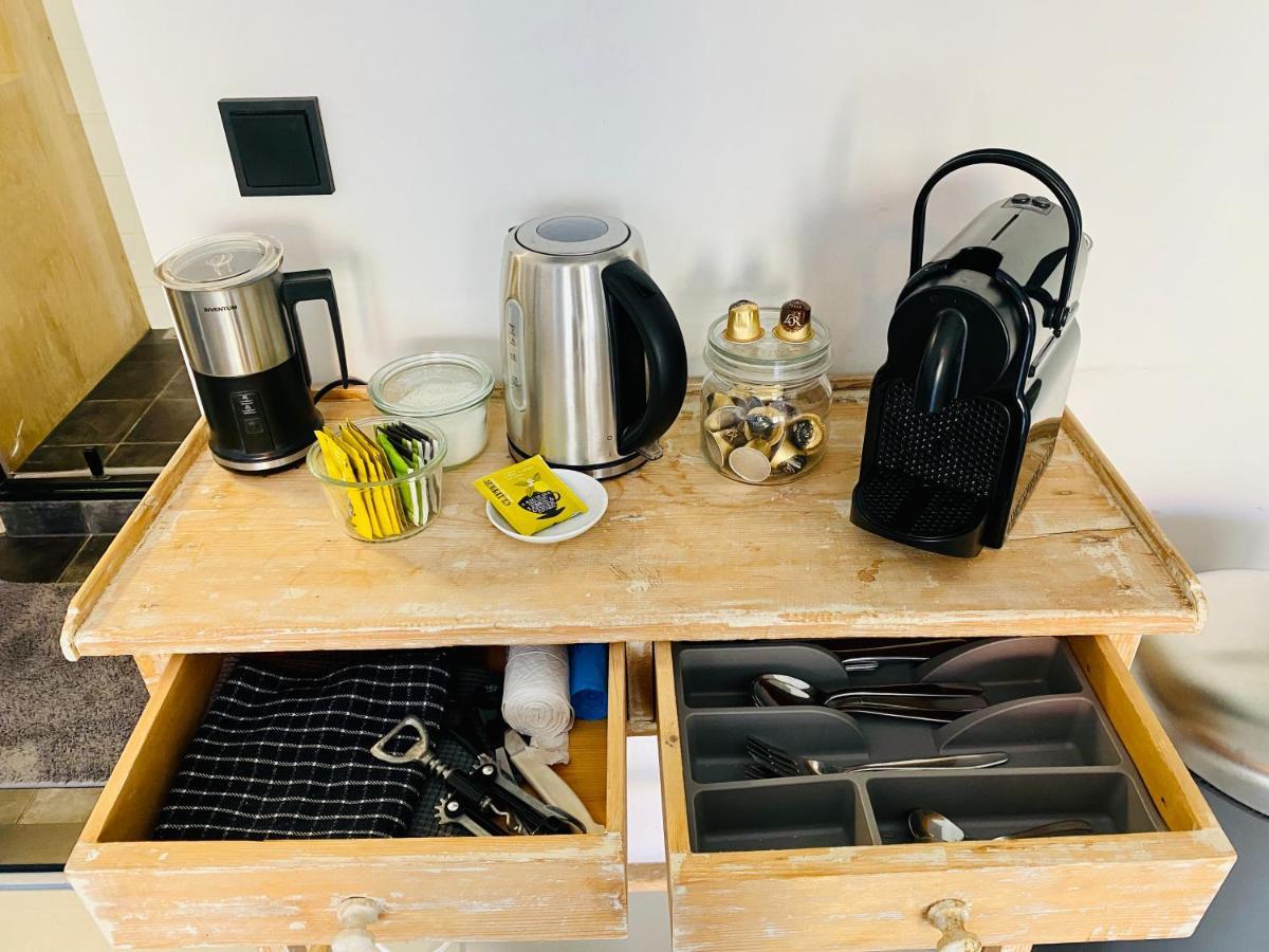 Private Studio With Free Car Parking 阿姆斯特丹 外观 照片